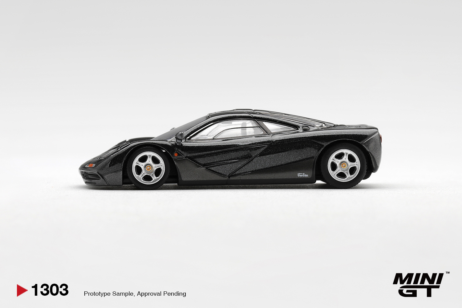 MINIGT 1/64 McLaren F1 синий с – обзор и цена Kids Toys Car
